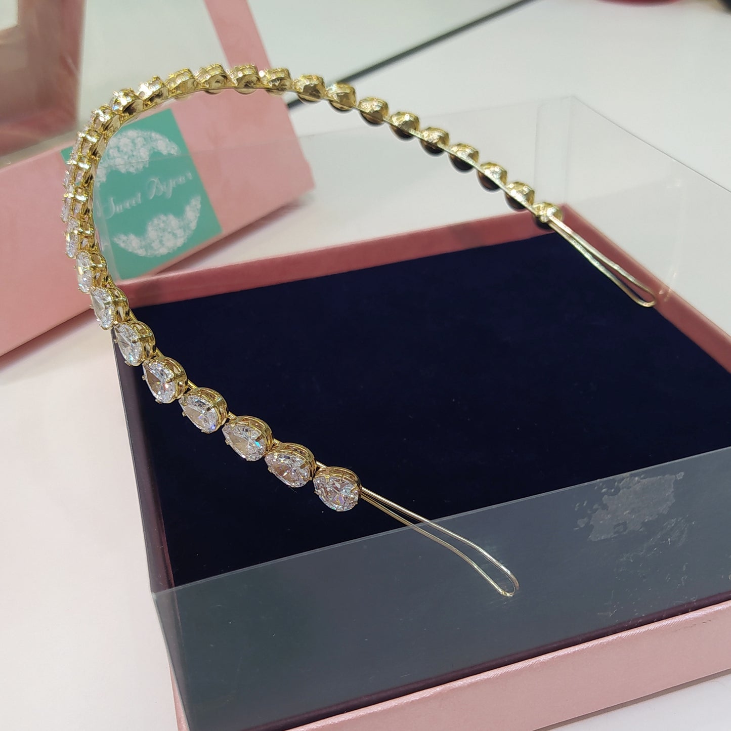 Tiara gotas de zircônia dourada 18B36F7