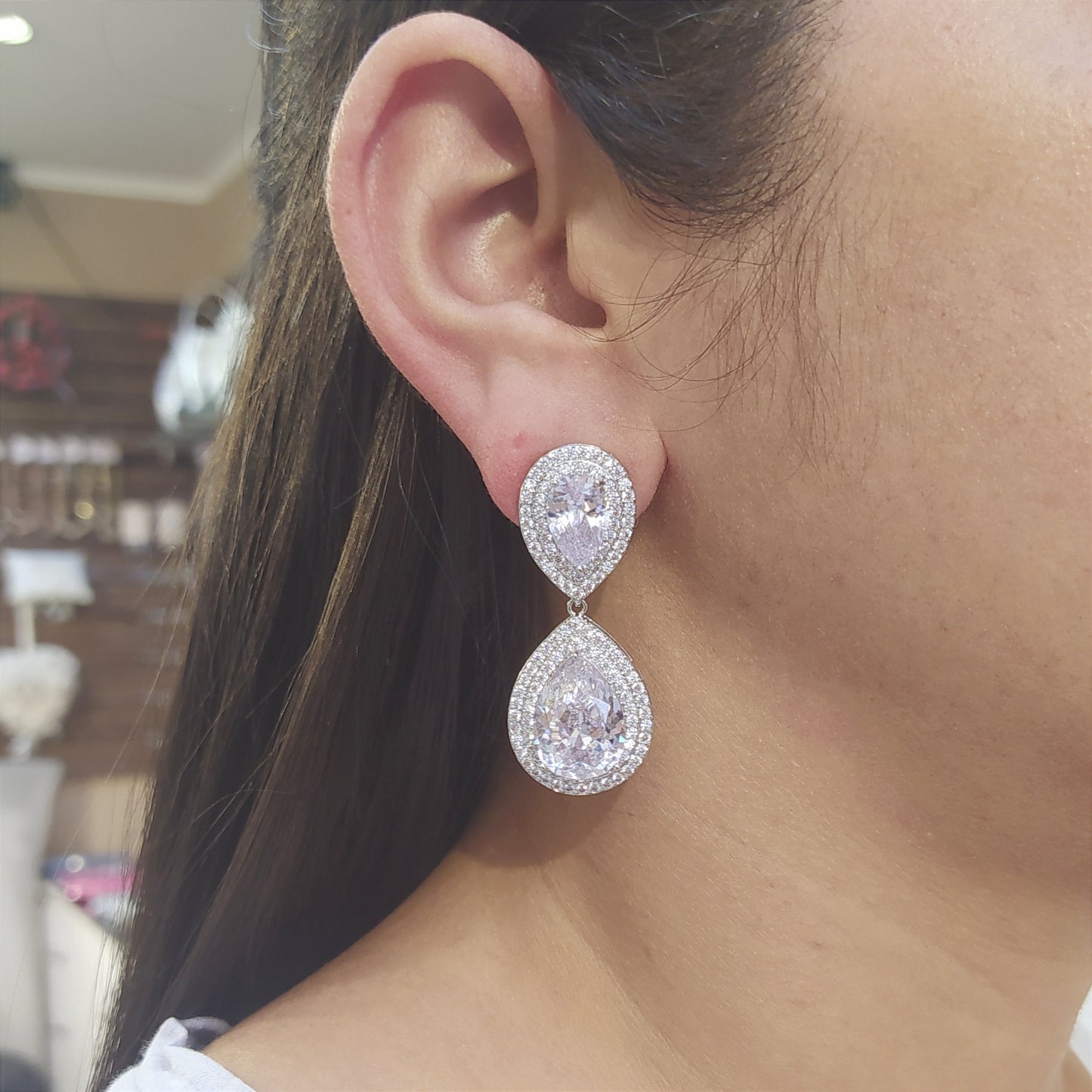 Brinco gota de zircônia 1A7F74F