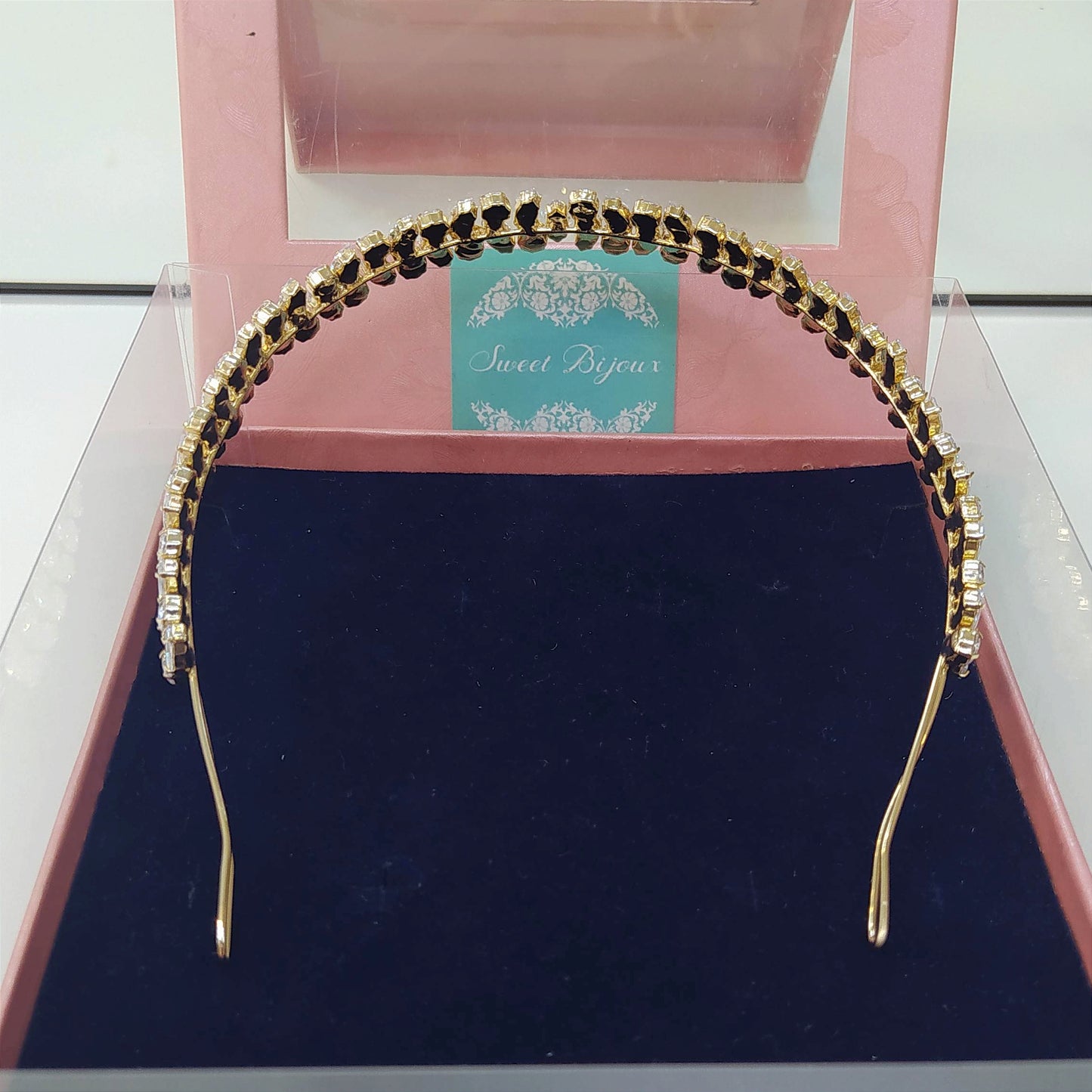Tiara de zircônia dourada 18B3725