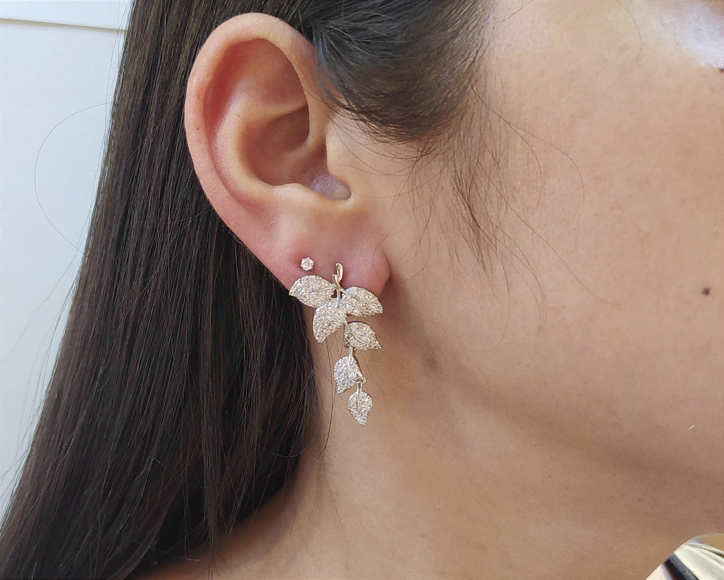 Brinco folhas de zircônia 1D4DADE