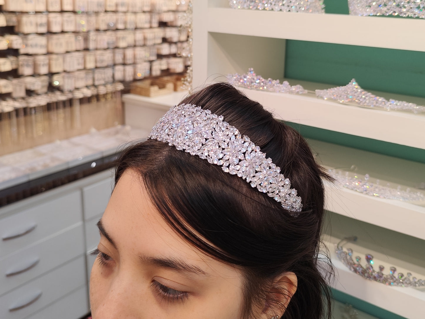 Tiara de zircônia 1D7831F
