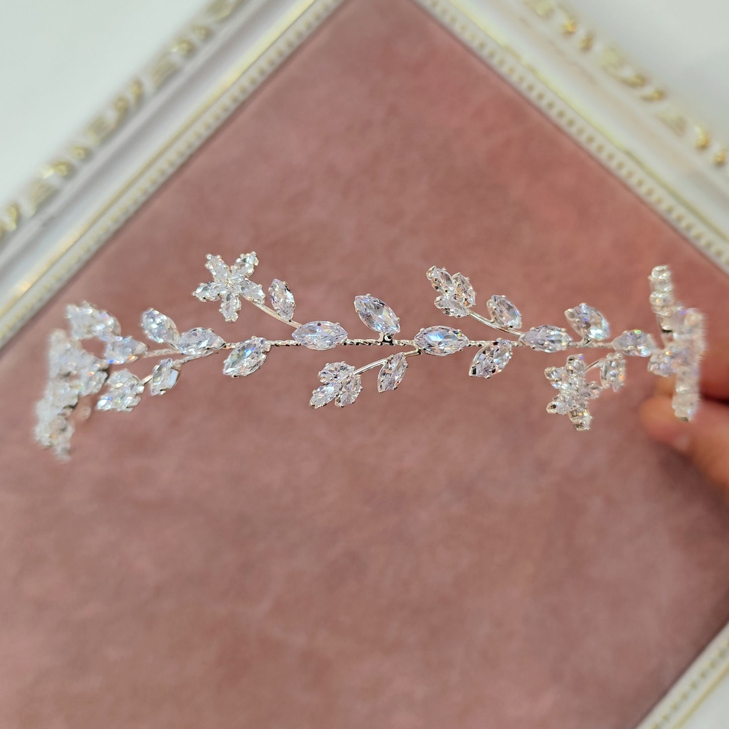 Tiara maleável de zircônia 2035C80