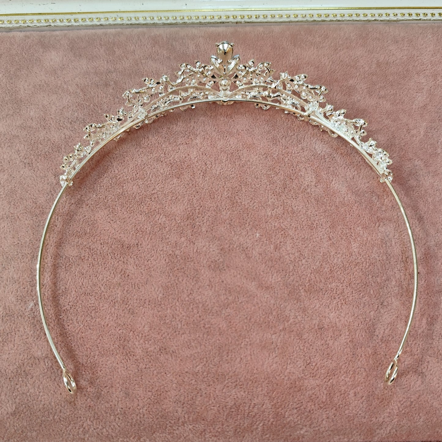 Coroa de cristais 2065B4A