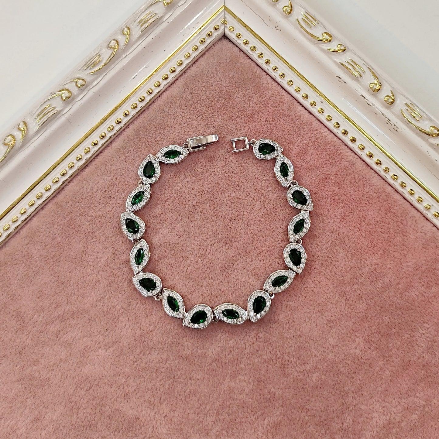 Pulseira de zircônia verde 207F45D