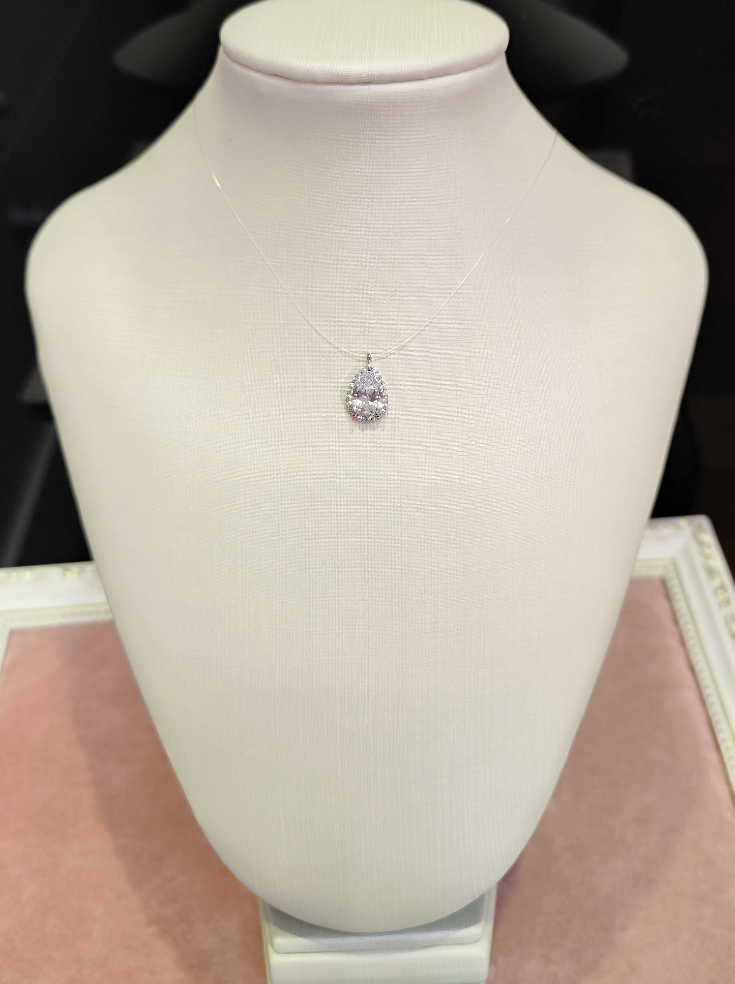 Colar ponto de luz 20B41F4