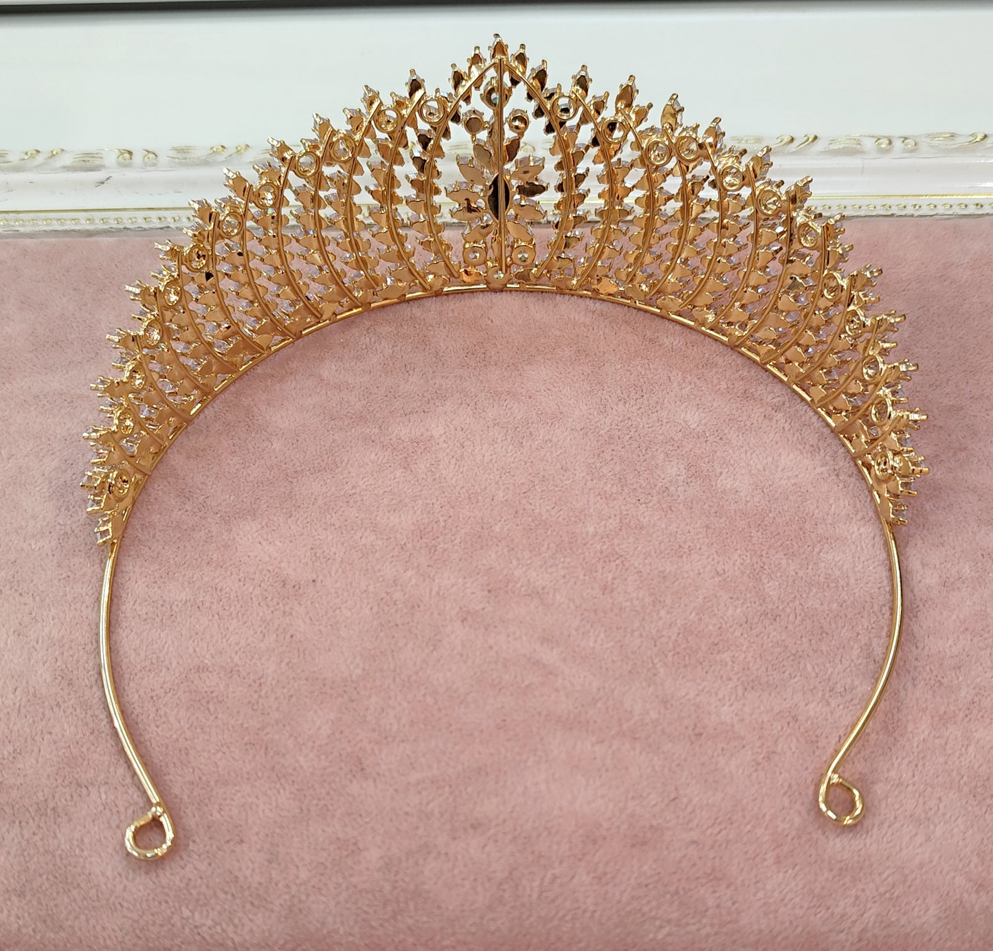 Coroa de zircônia dourada 1F1E0C7