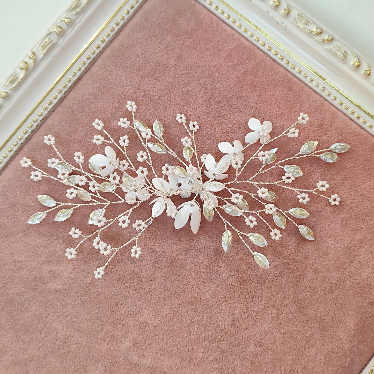 Arranjo maleável de cristais com pérola 1D7BD3D