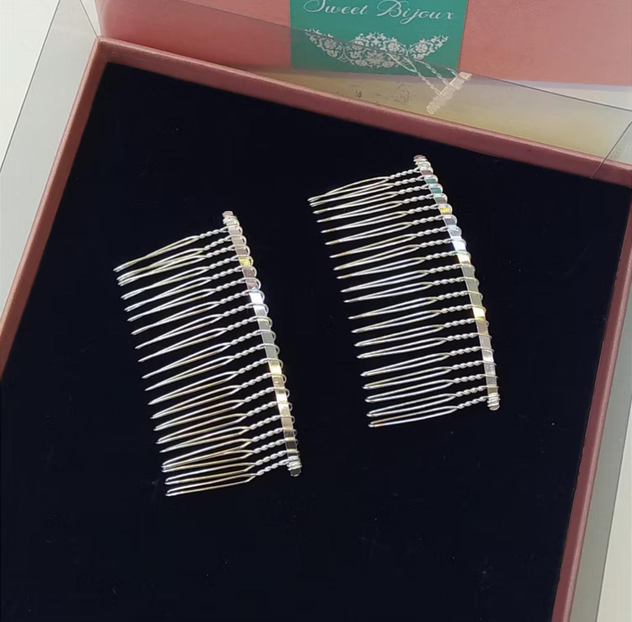 Par de pente de metal para arranjo e véu Sweet