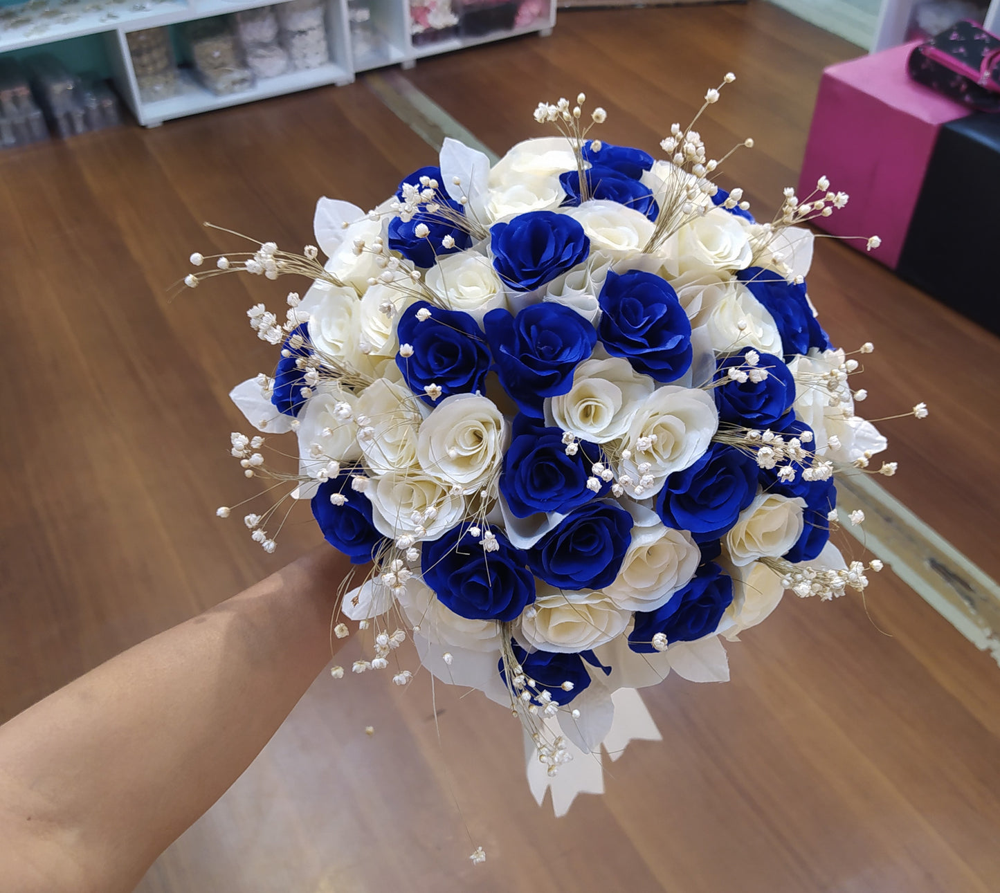 Buquê de flores artificiais 13933F8