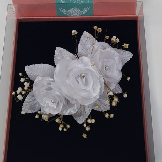 Arranjo de flor tafetá com cristais 13B5A6B