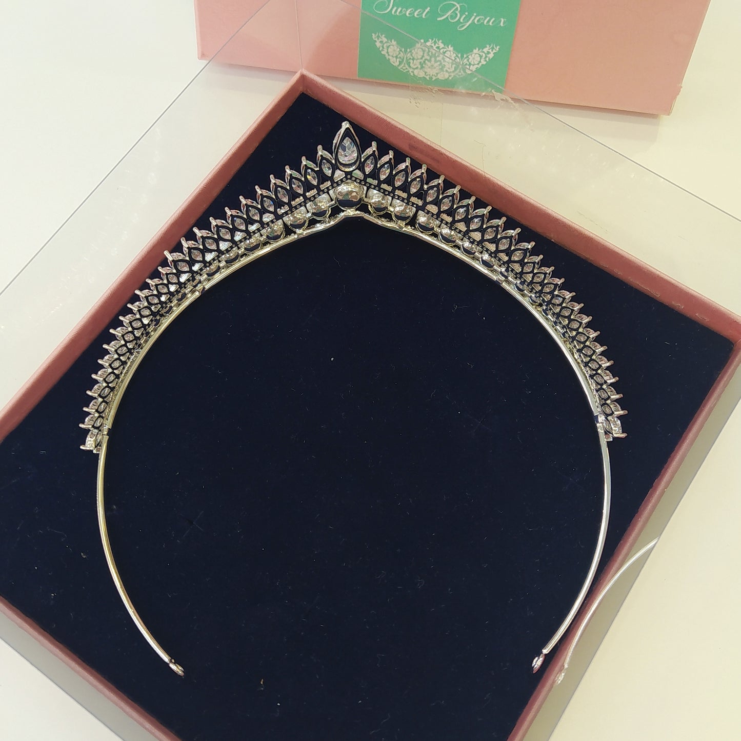 Coroa de noiva de zircônia com pérolas 17C8895R