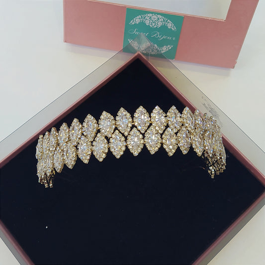 Tiara de zircônia dourada 1A43103