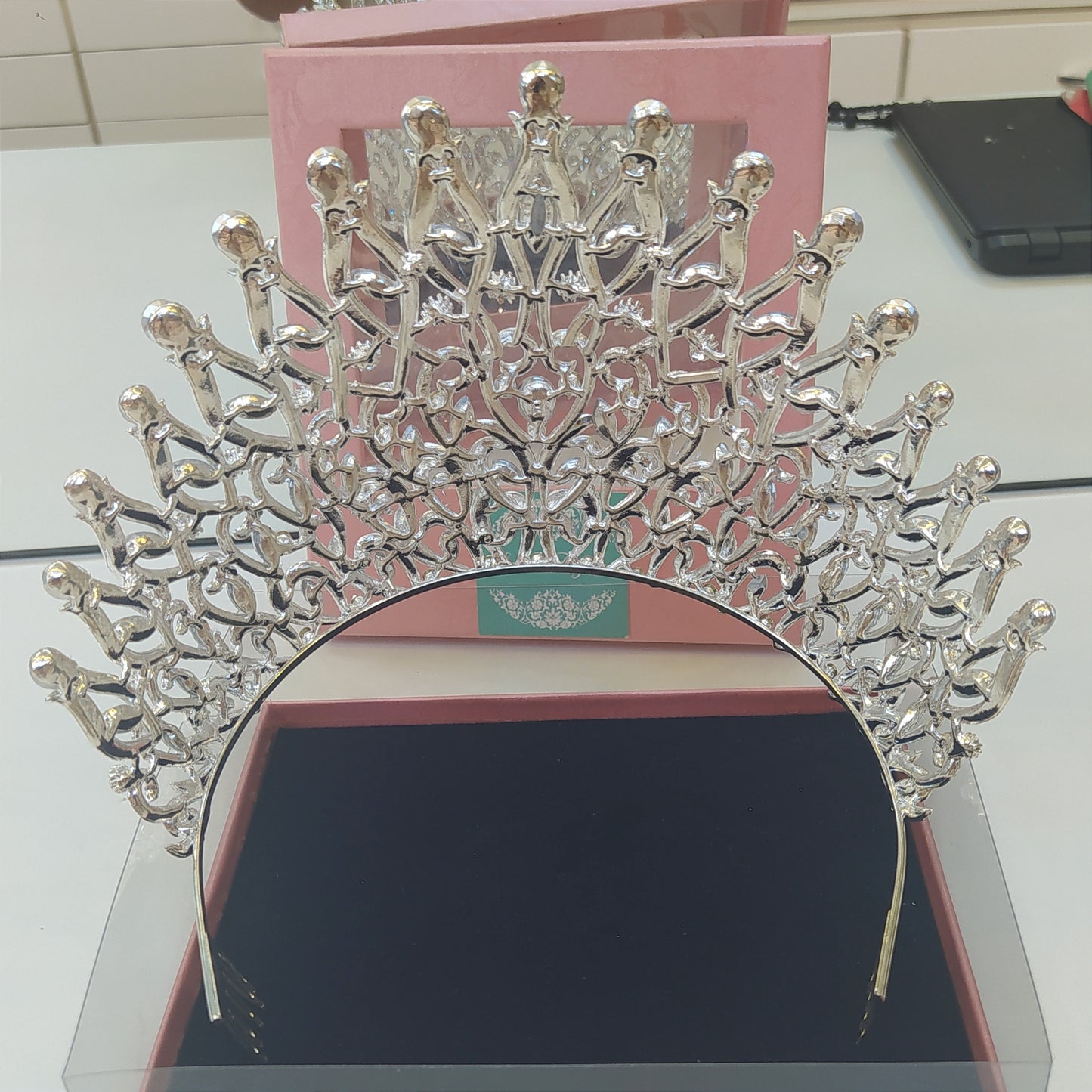 Coroa de miss com cristais 1AE28FB