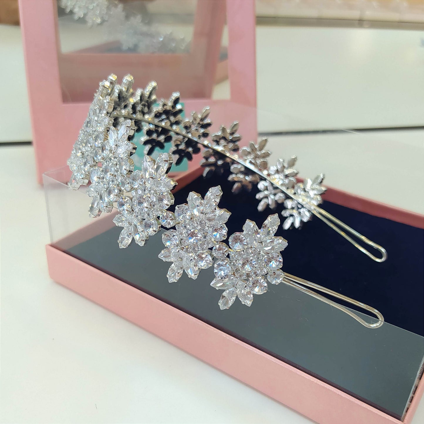 Tiara de zircônia 1B7952E