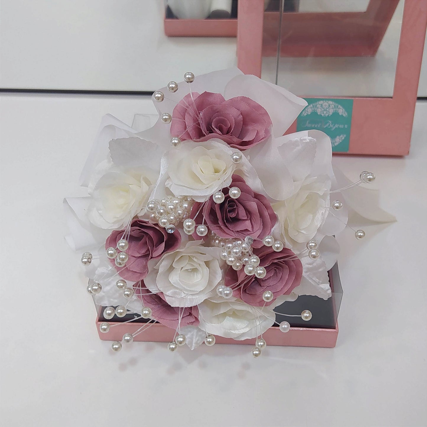 Buquê de daminha de flores artificiais 1BD1E44