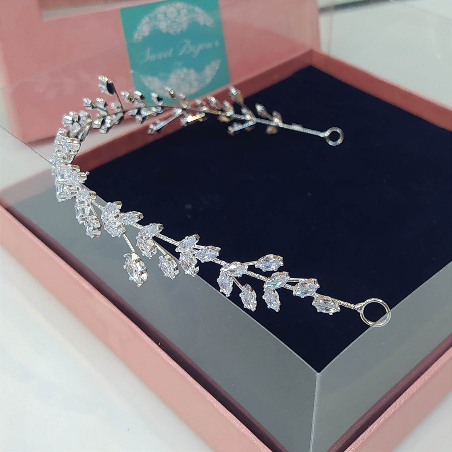 Tiara maleável de zircônia 1D782E4