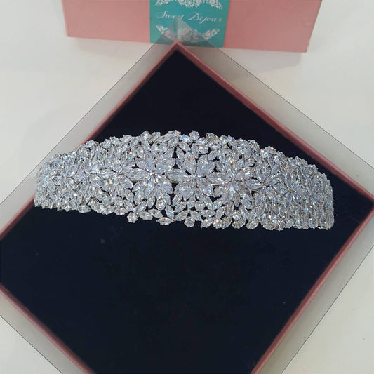 Tiara de zircônia 1D7831F