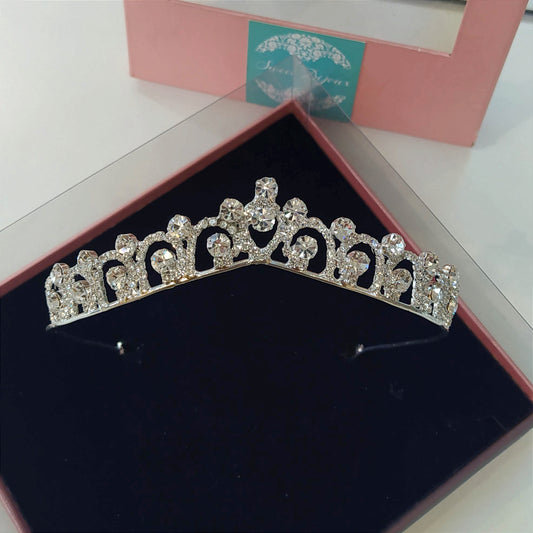 Coroa de daminha com cristal 1E645D1