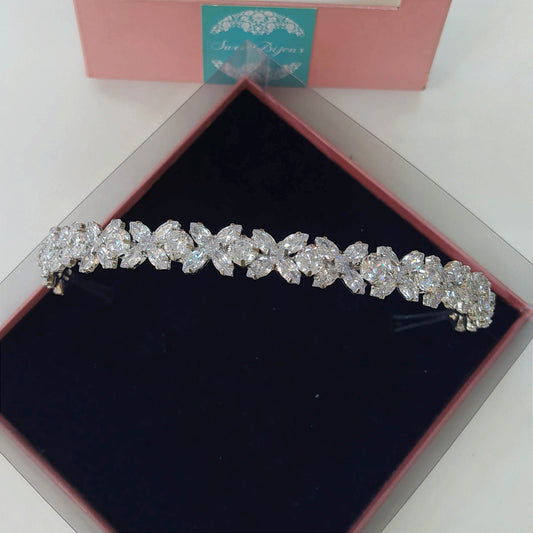 Tiara de zircônia 1F1E35A