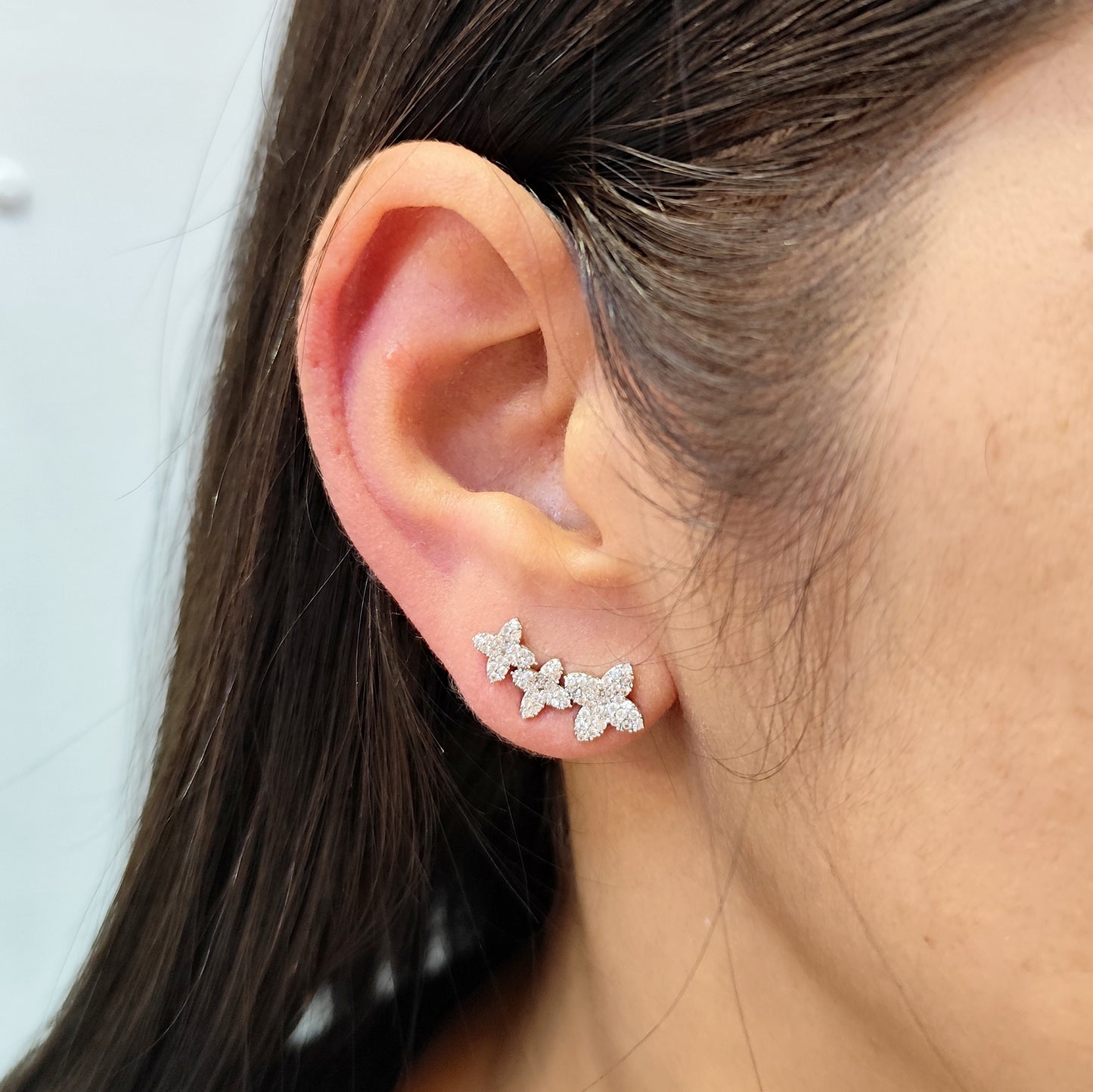 Brinco earcuff de zircônia 1F9B8BF