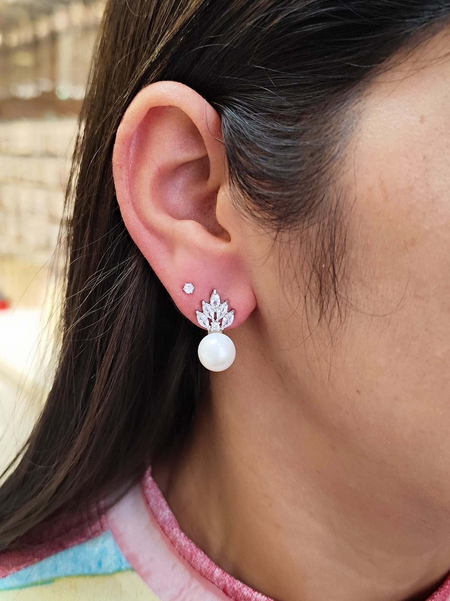 Brinco de zircônia com pérola 1FA5BE3
