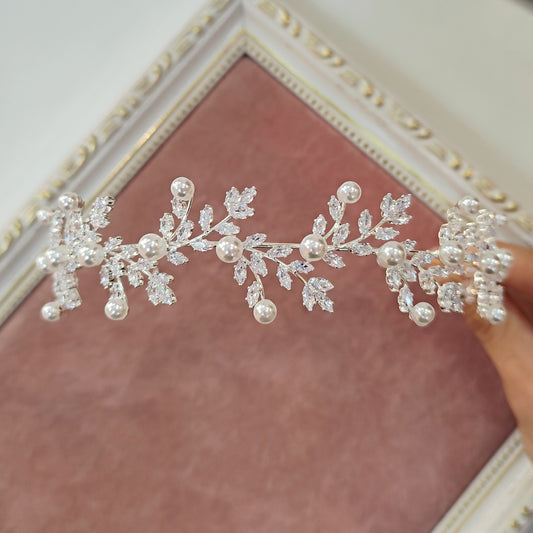 Tiara de pérola com zircônia 20519DA