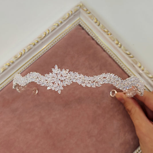 Tiara de zircônia 2051A56