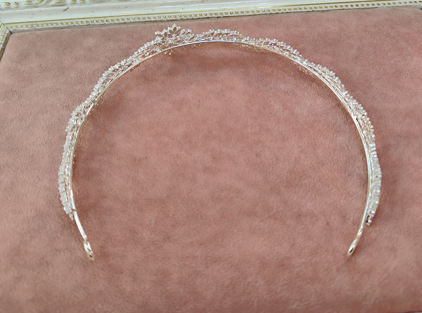 Tiara de zircônia 2051A56