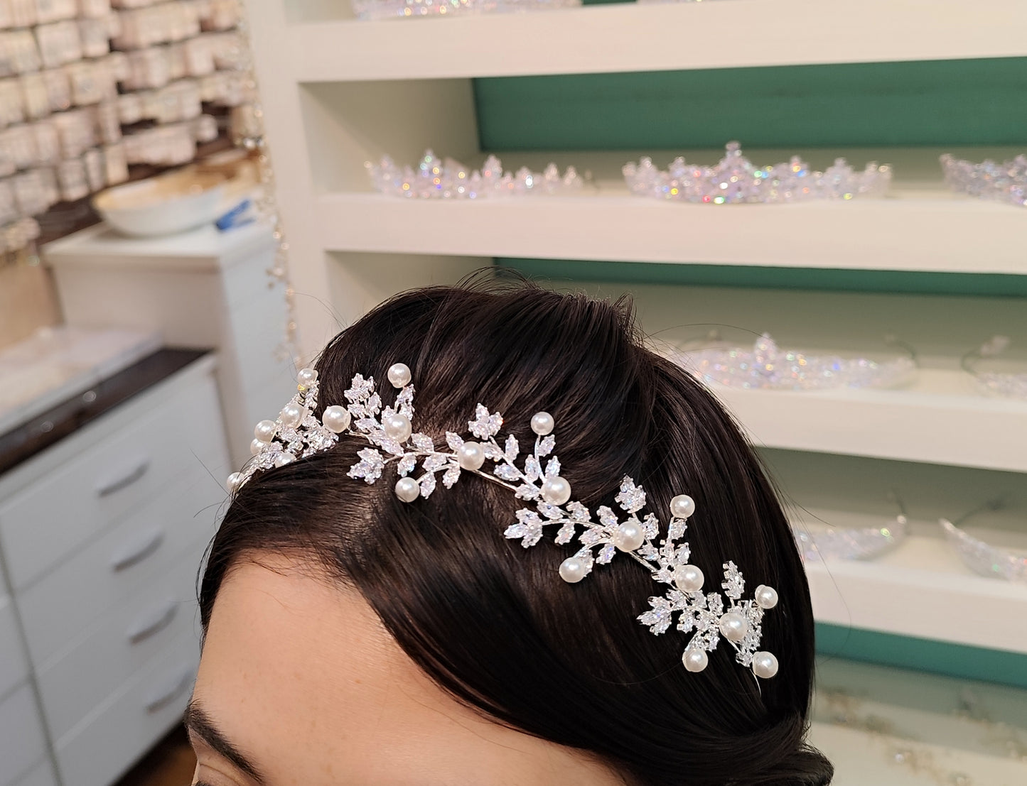 Tiara de pérola com zircônia 20519DA
