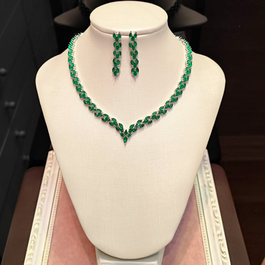 Conjunto colar e brinco de zircônia verde 2075B0F