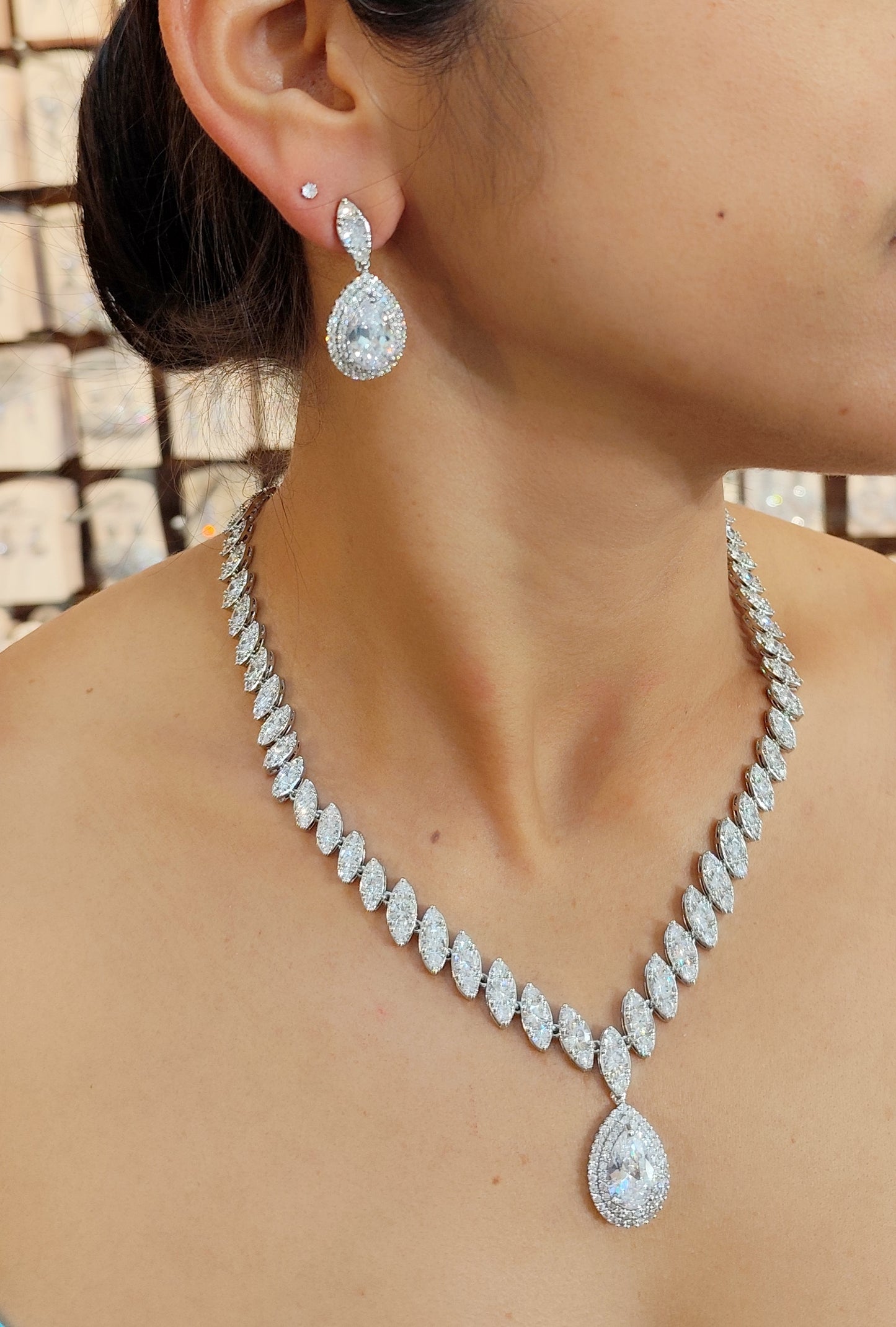 Conjunto brinco e colar de zircônia 137CE1F