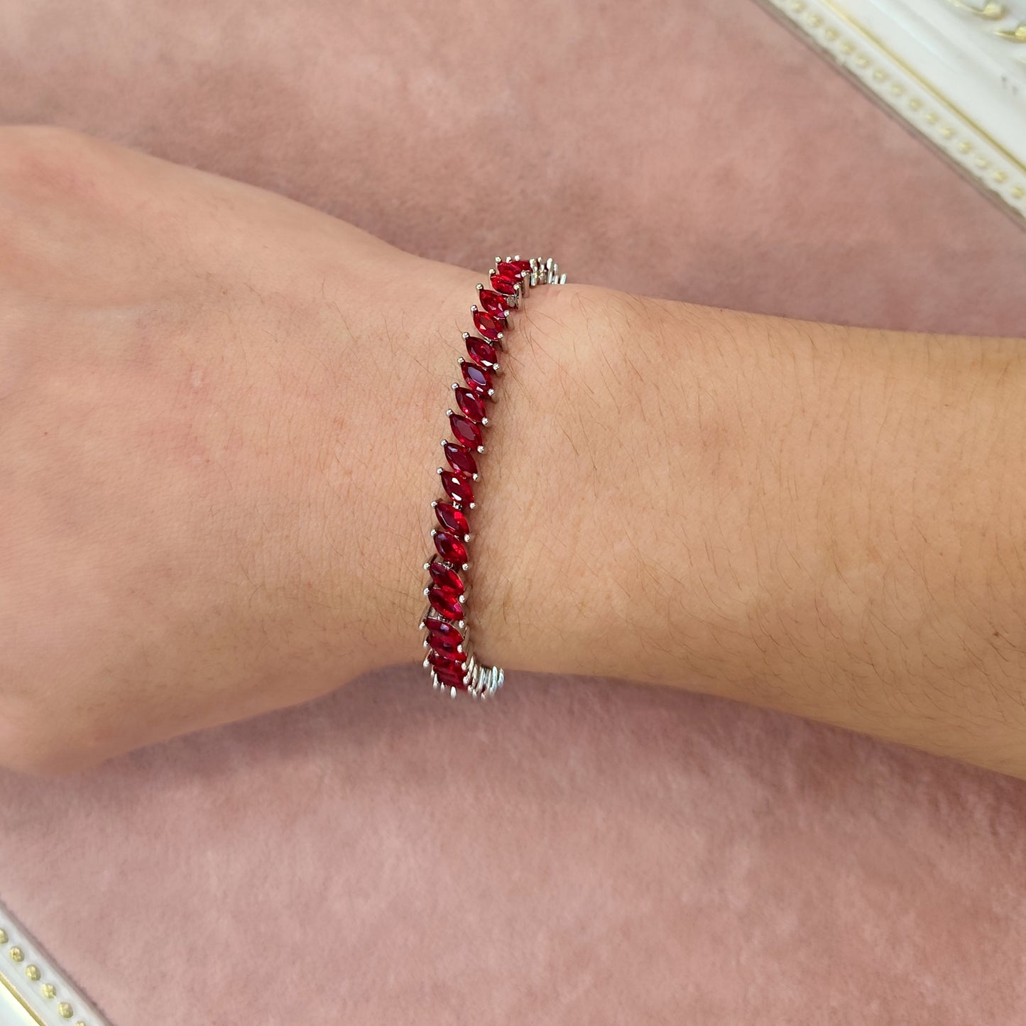 Pulseira de zircônia vermelha 20832AC