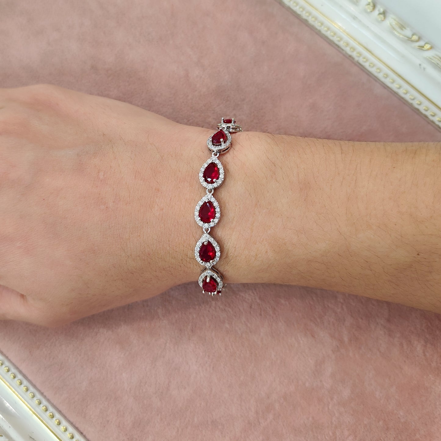 Pulseira gota de zircônia vermelha 2083294