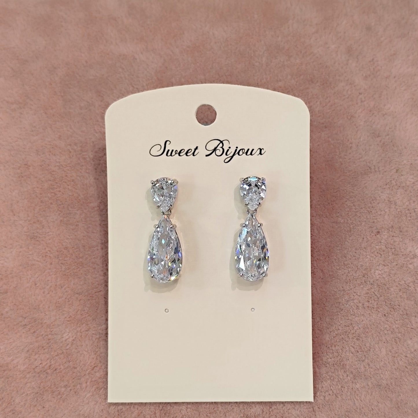 Brinco de zircônia 20A77B7