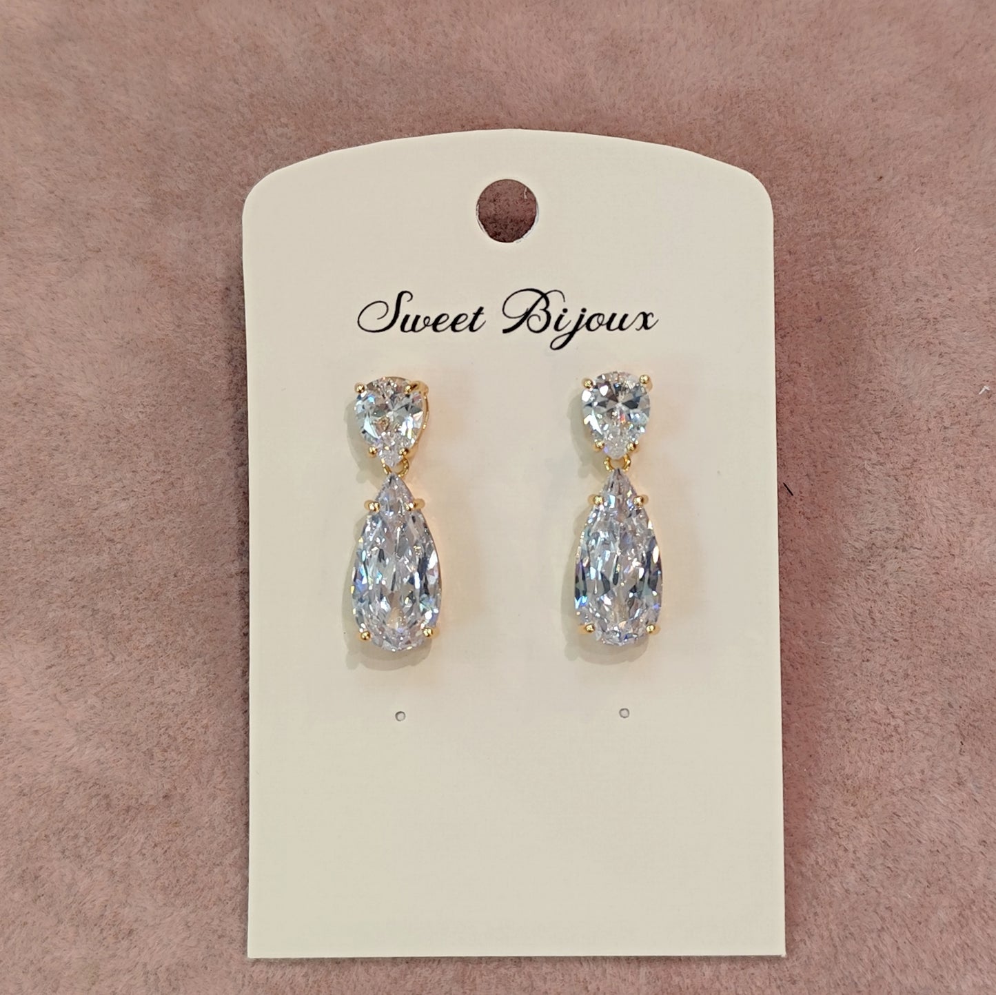 Brinco de zircônia 20A77B7