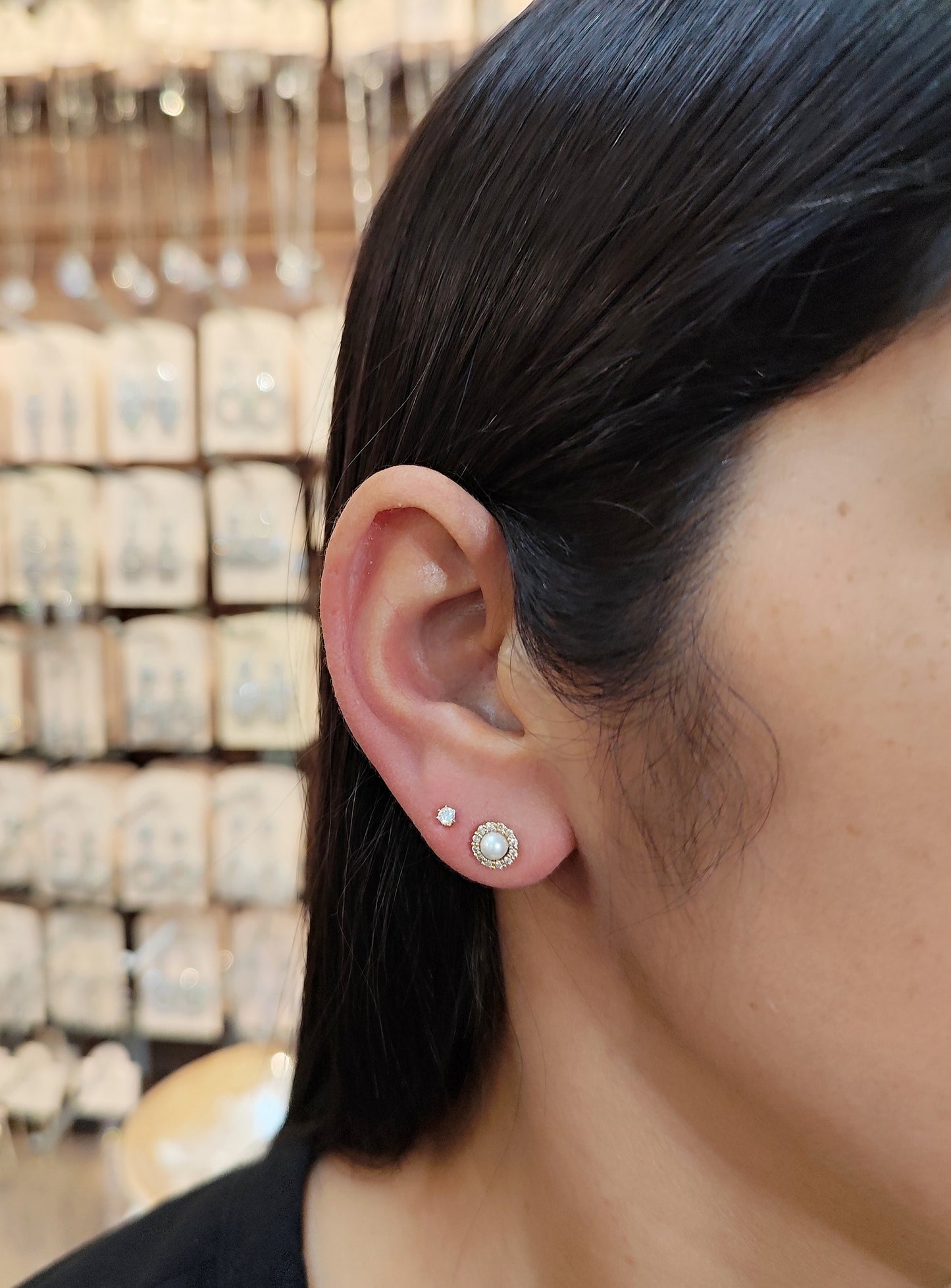 Brinco de pérola com zircônia P 20AACF8