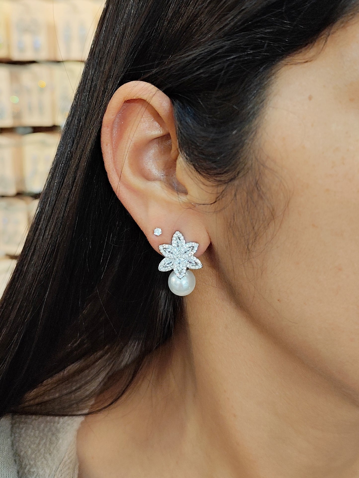 Brinco de pérola com zircônia 20ACF00