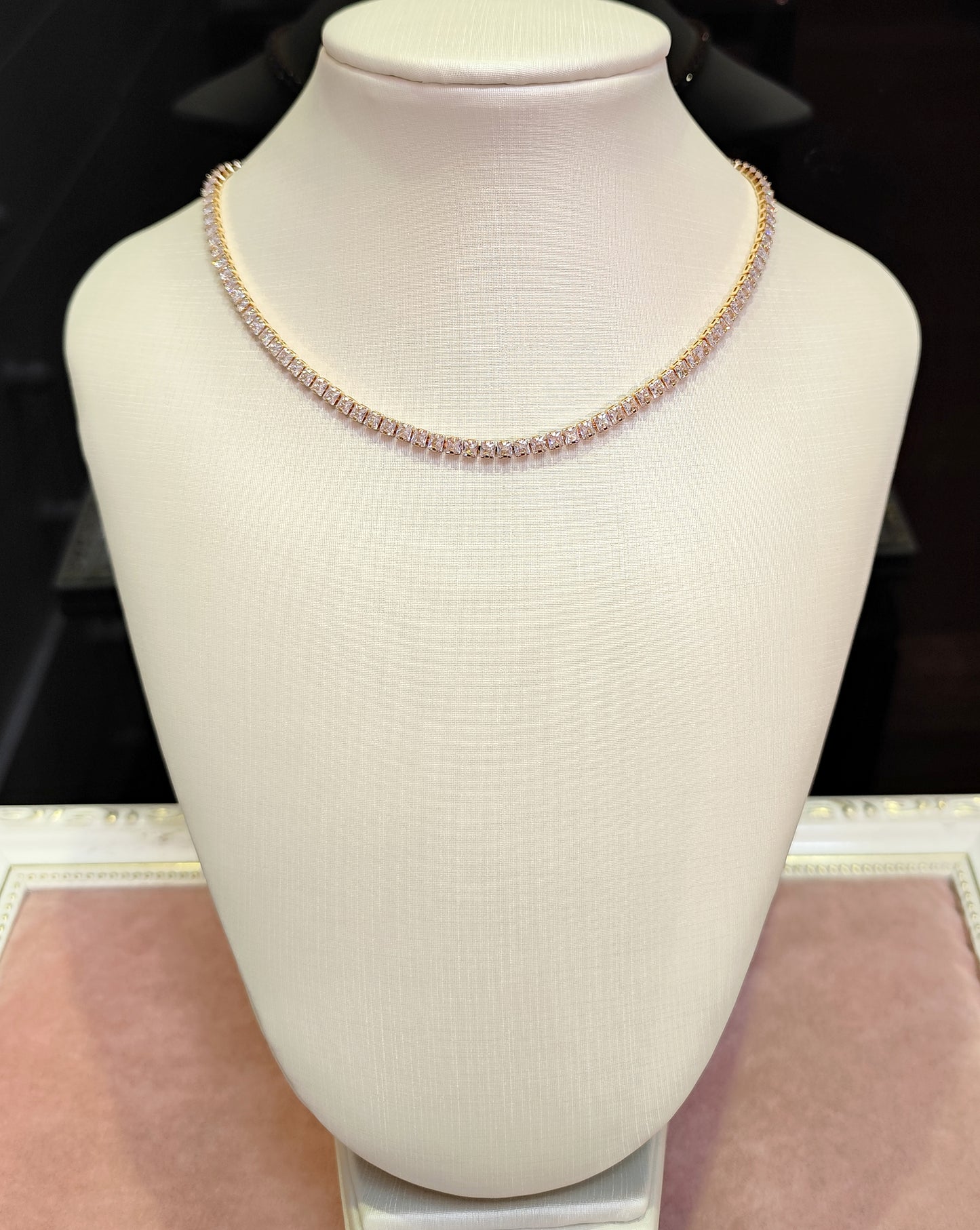 Colar chocker de zircônia dourado 20B310D