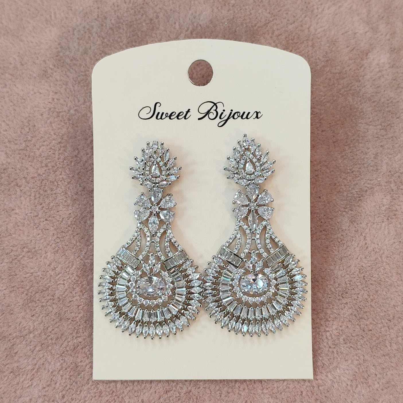 Brinco de zircônia 1D4DA41