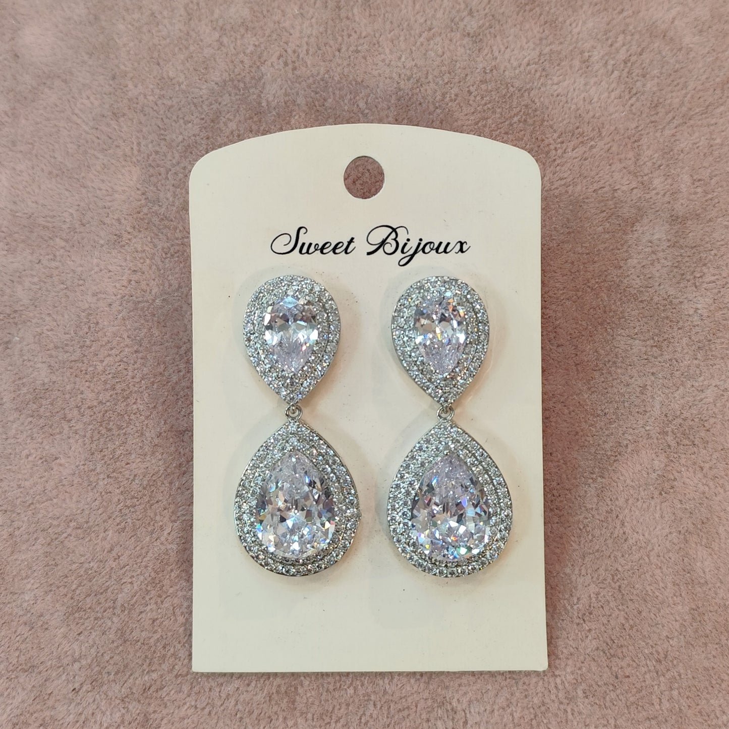 Brinco gota de zircônia  1A7F74F