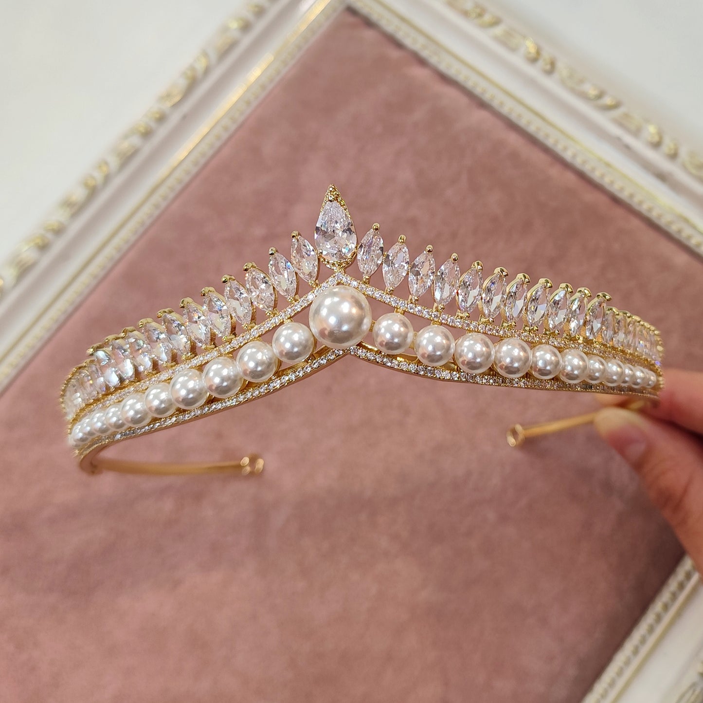 Coroa de noiva de zircônia com pérolas 17C8895R