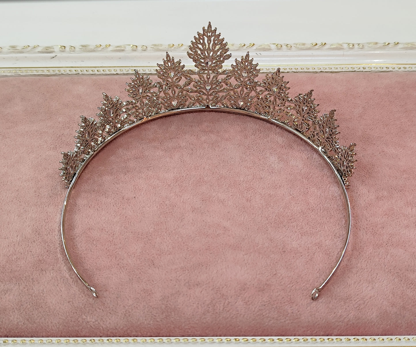 Coroa de noiva de zircônia 17C2F5B