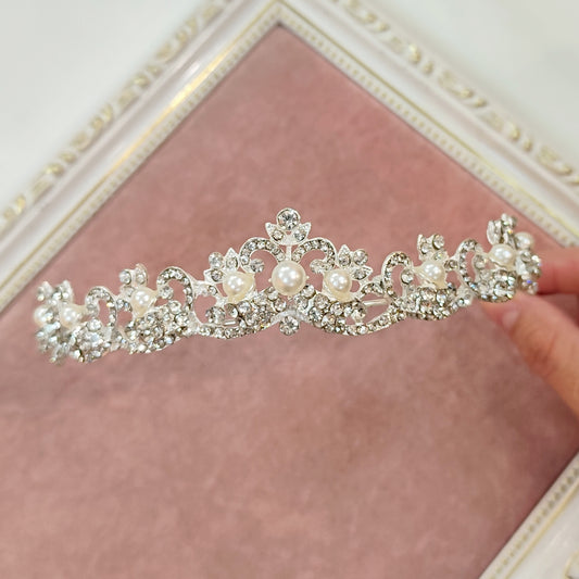 Coroa de cristais com pérola 13339C0