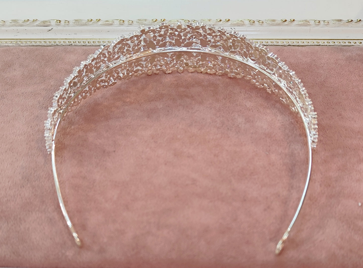 Tiara de zircônia 1D7831F