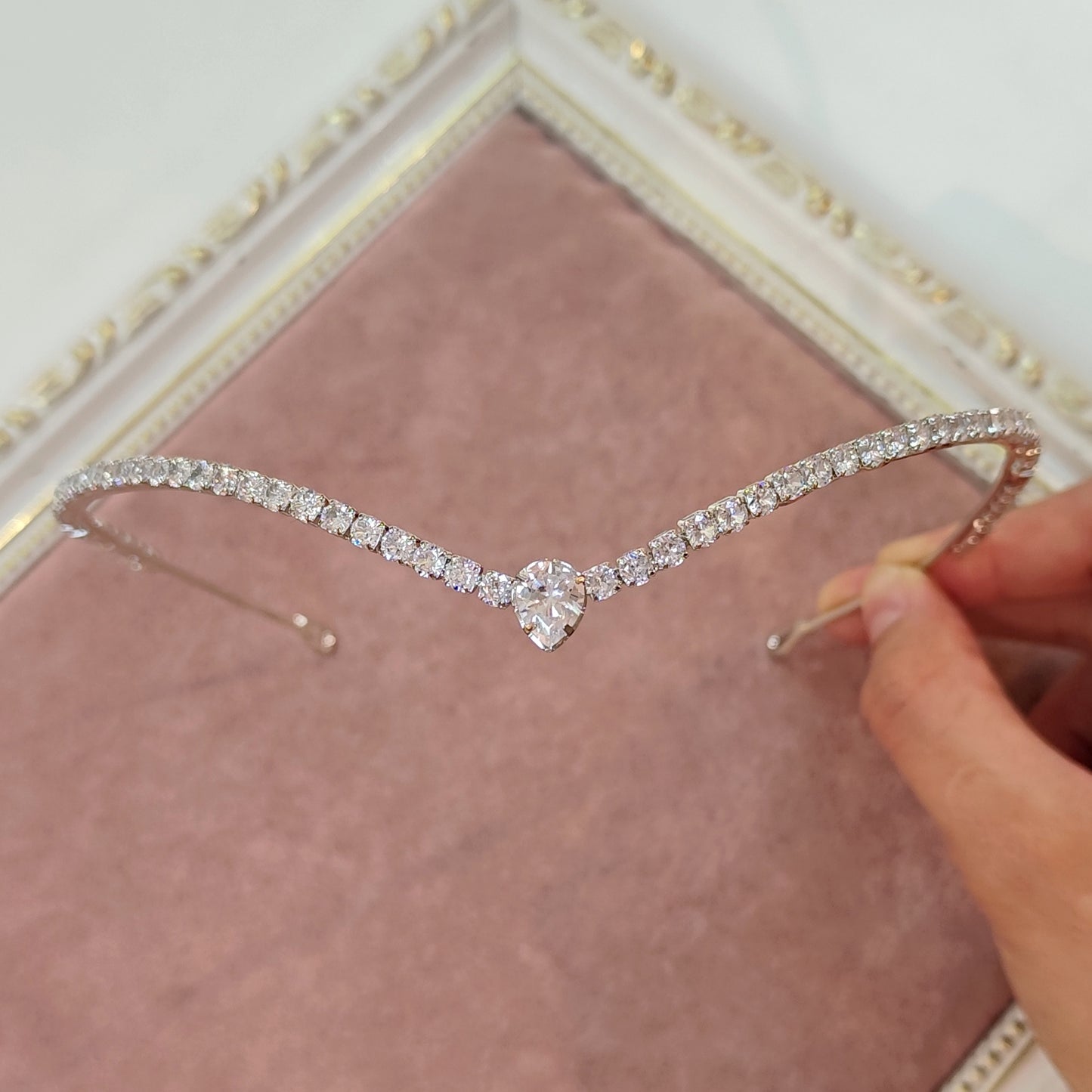 Testeira de noiva com zircônia 20DDB0A