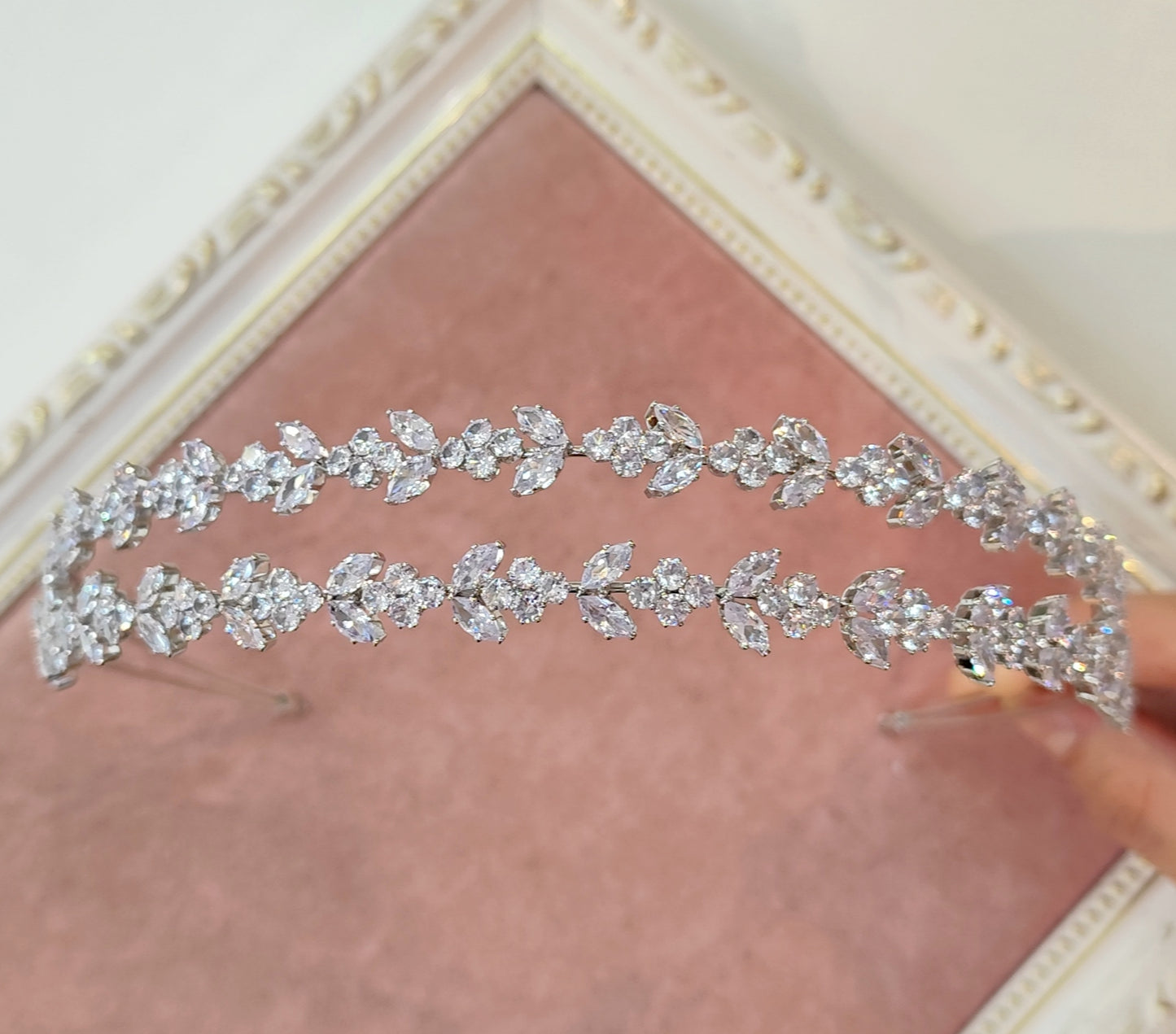 Tiara dupla de zircônia 1D78397