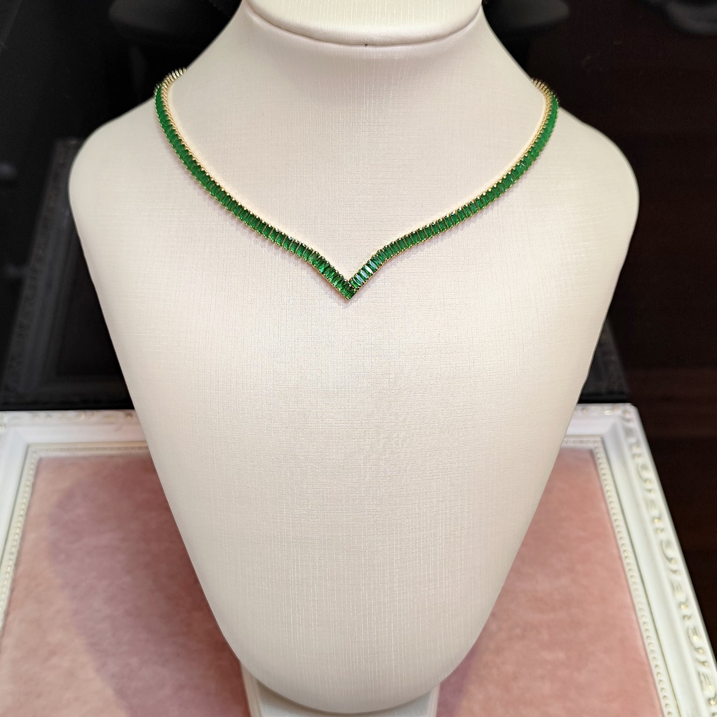 Colar de zircônia verde com dourado 2127619